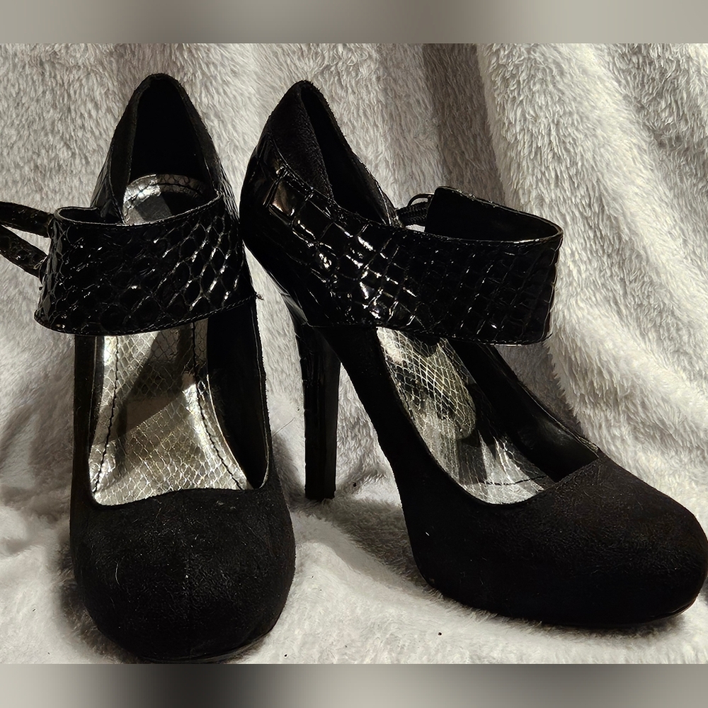 Bamboo Black Faux Suede Stiletto